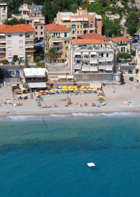 Отель Residence Le Dune Club  Вариготти